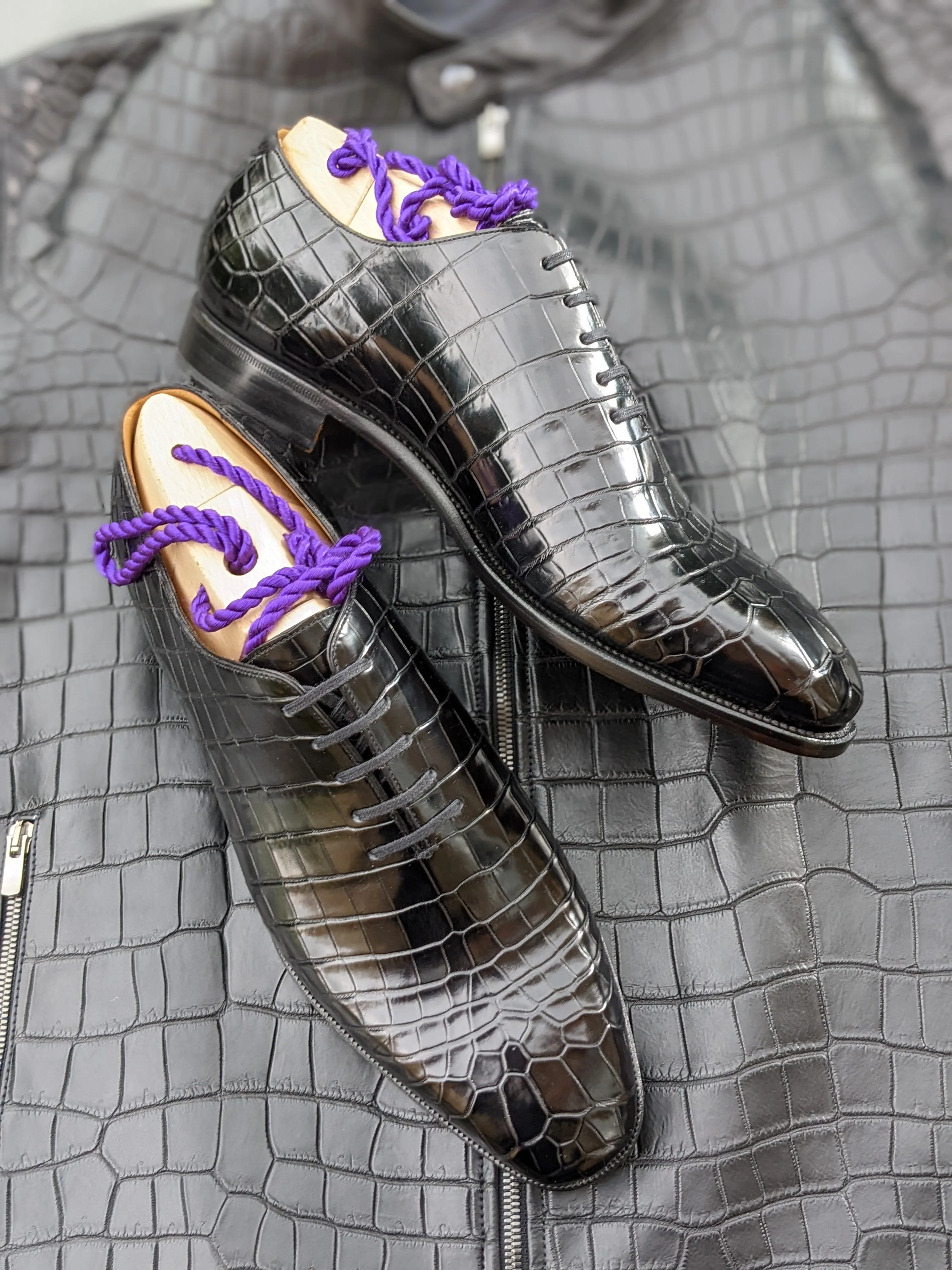 Ascot Wholecut - Black Alligator