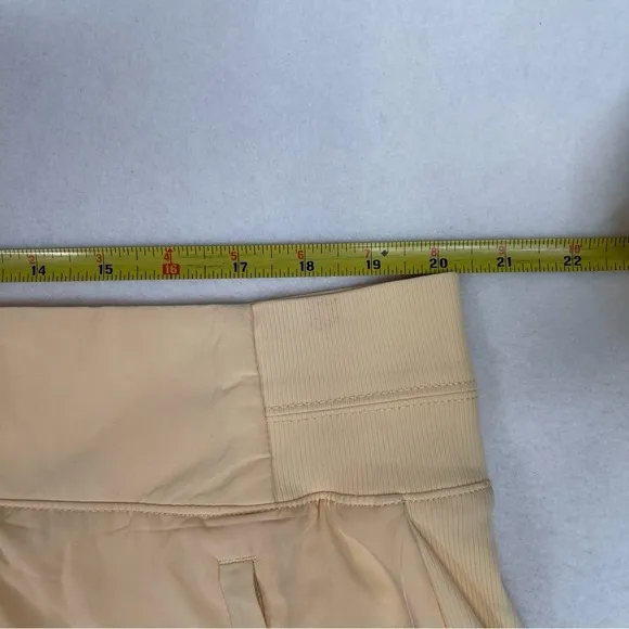 Athleta Brooklyn Skort 16&quot; Yellow Size 20 NWT