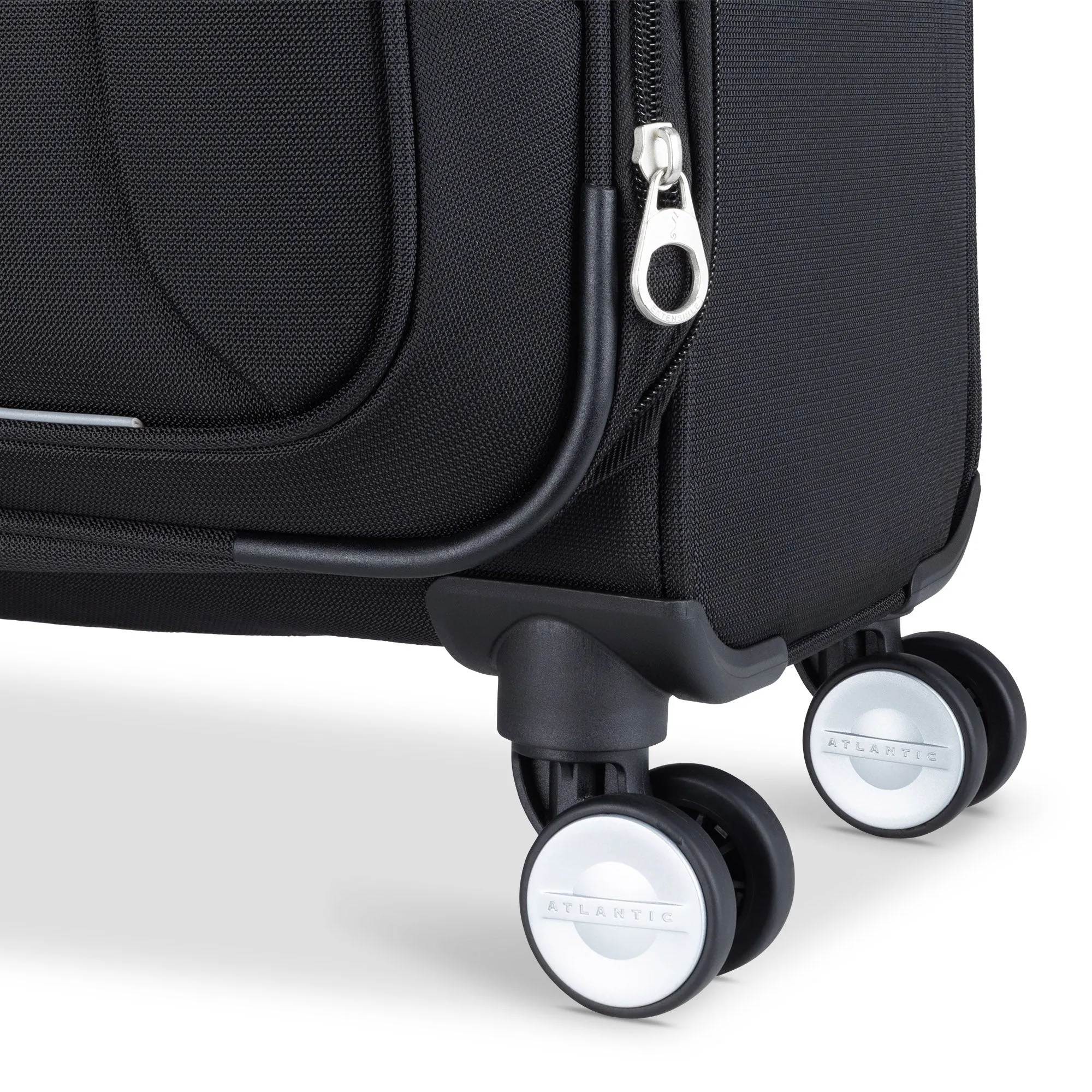 Atlantic Sailbound 24" Expandable Spinner with Packing Cubes