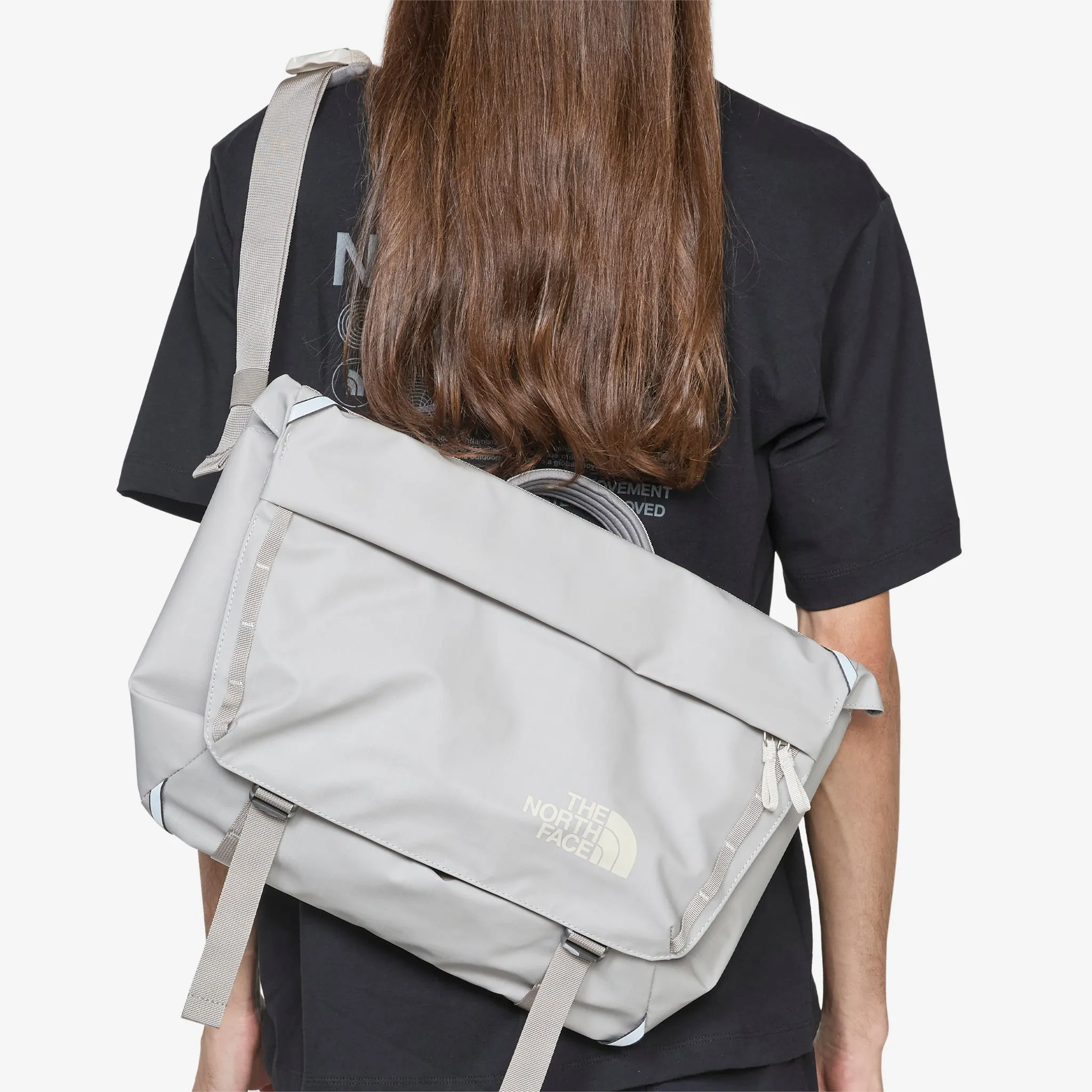 Base Camp Voyager Messenger Bag Soapstone | Stone Slab