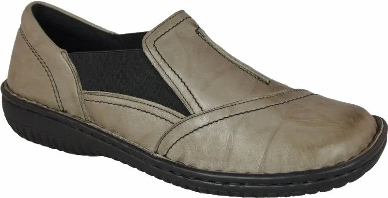 Cabello Womens Leather Crinkle Shoe