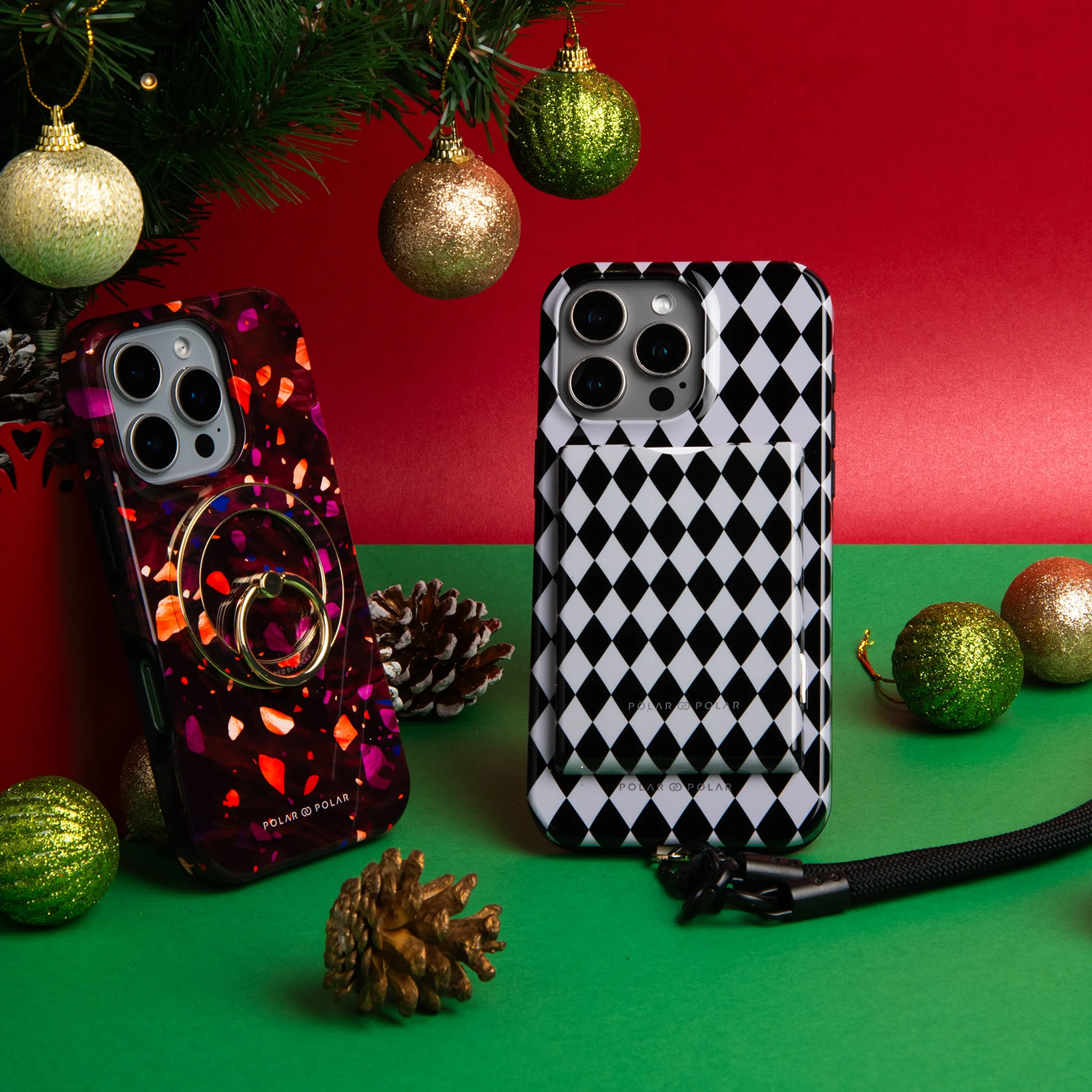 Diamond Black Checker - iPhone 16 Case