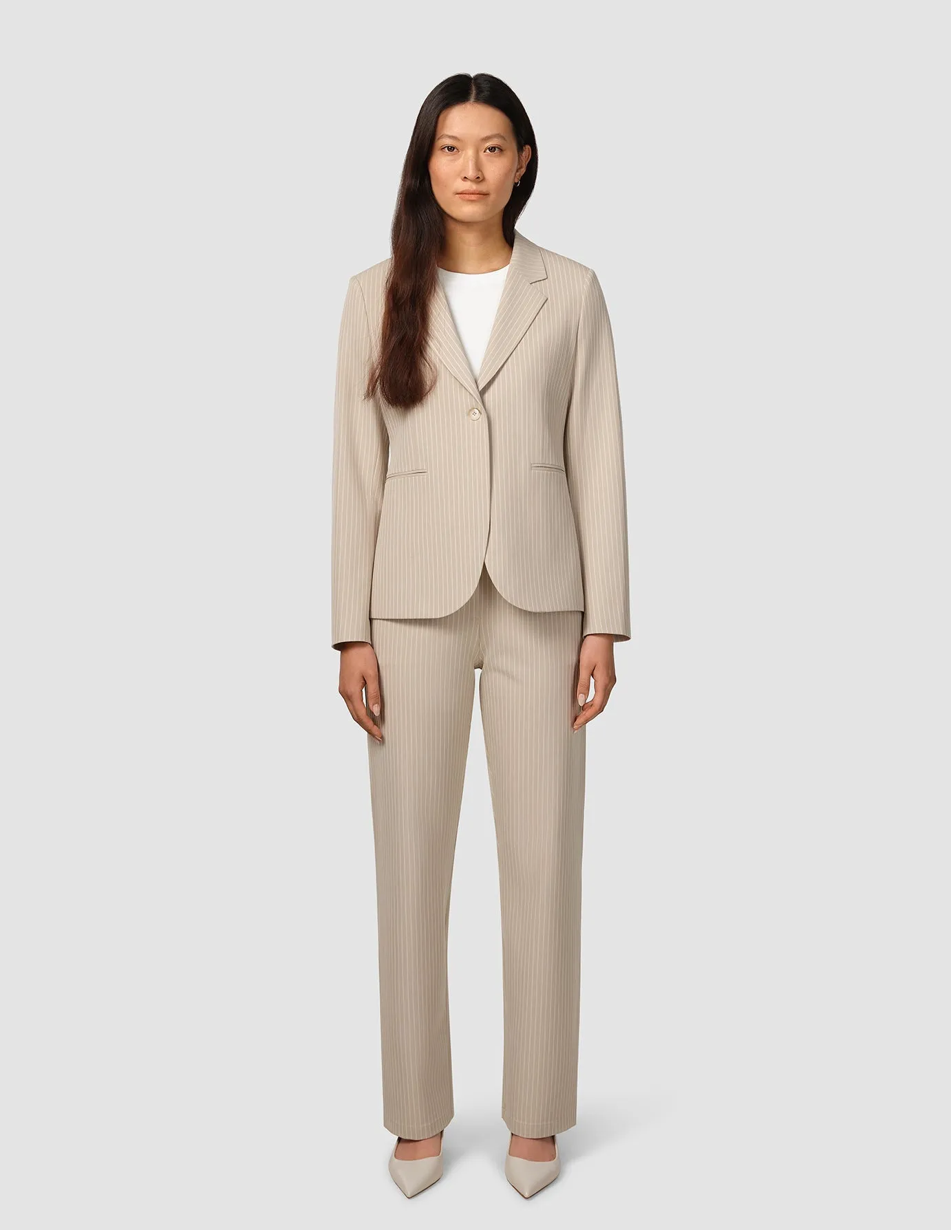 Essential Fitted Blazer Island Sand Pinstriped