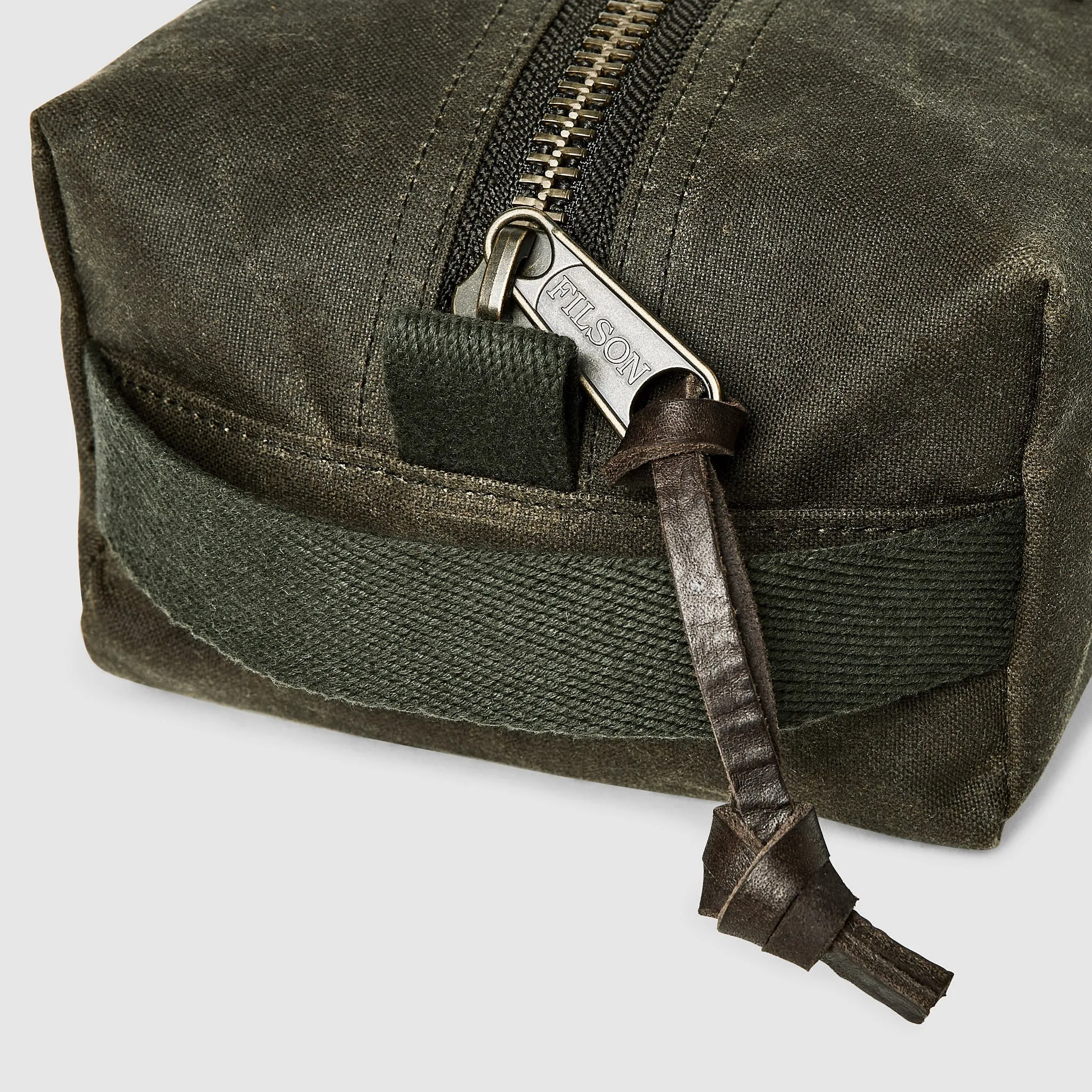 Filson Tin Cloth Oil Finish Travel Kit