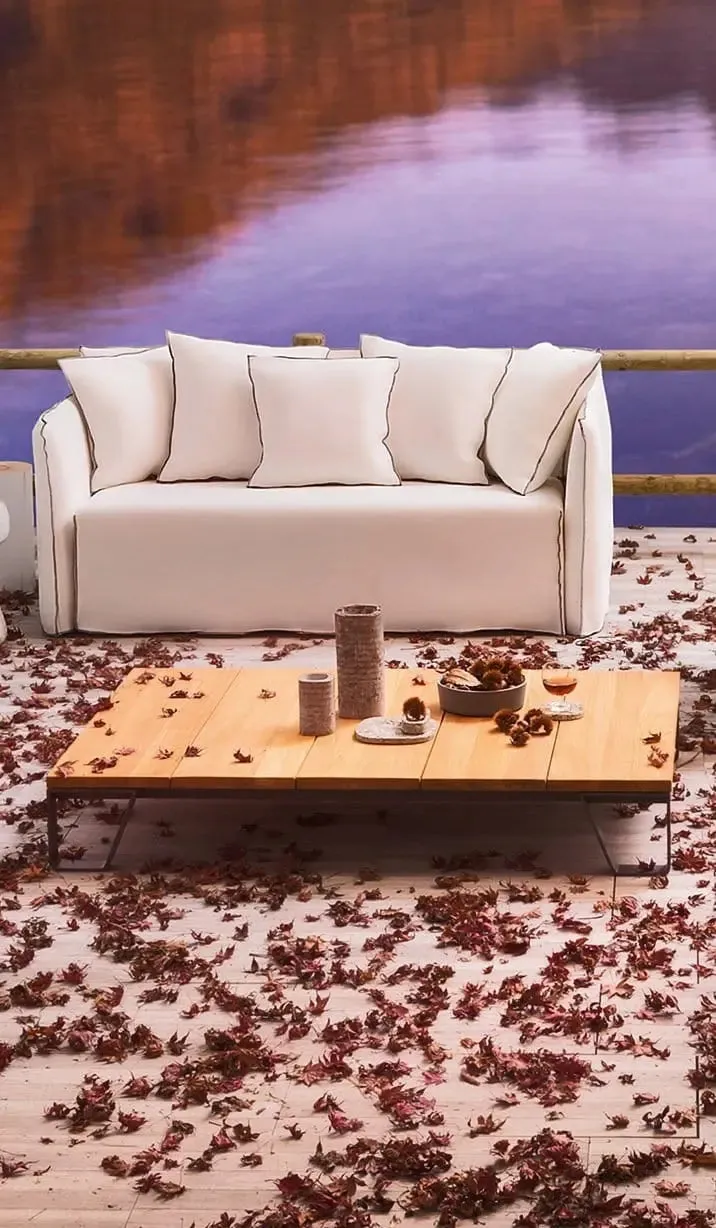 Ghost Out 10 - Outdoor Sofa
