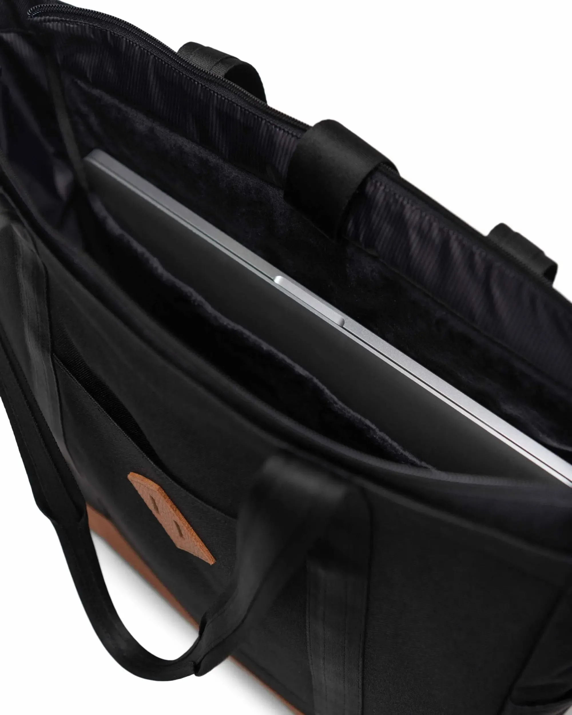 Herschel Retreat Tote
