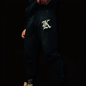 Kilo Kings Joggers (Blackout)