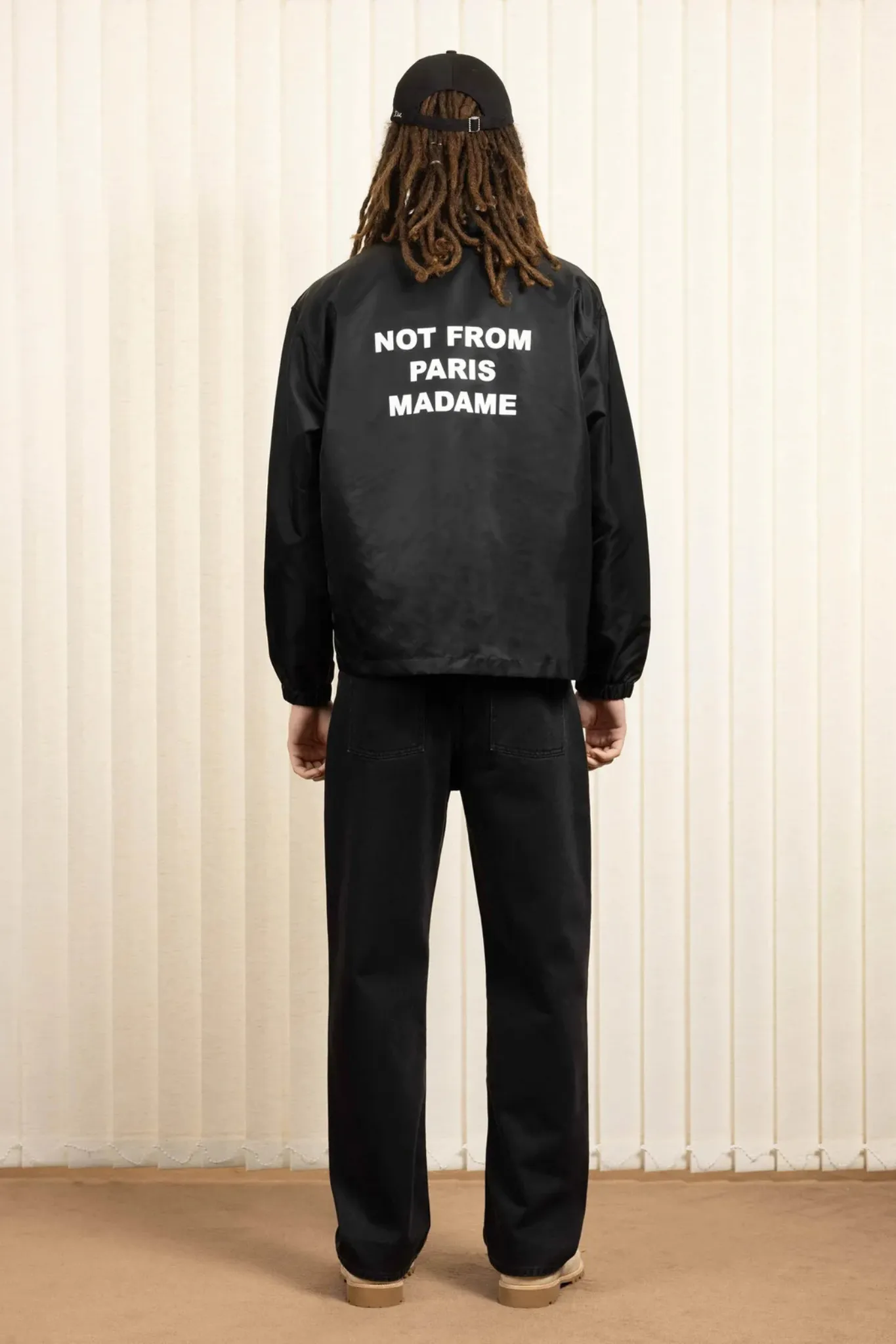 LA VESTE SLOGAN - BLACK