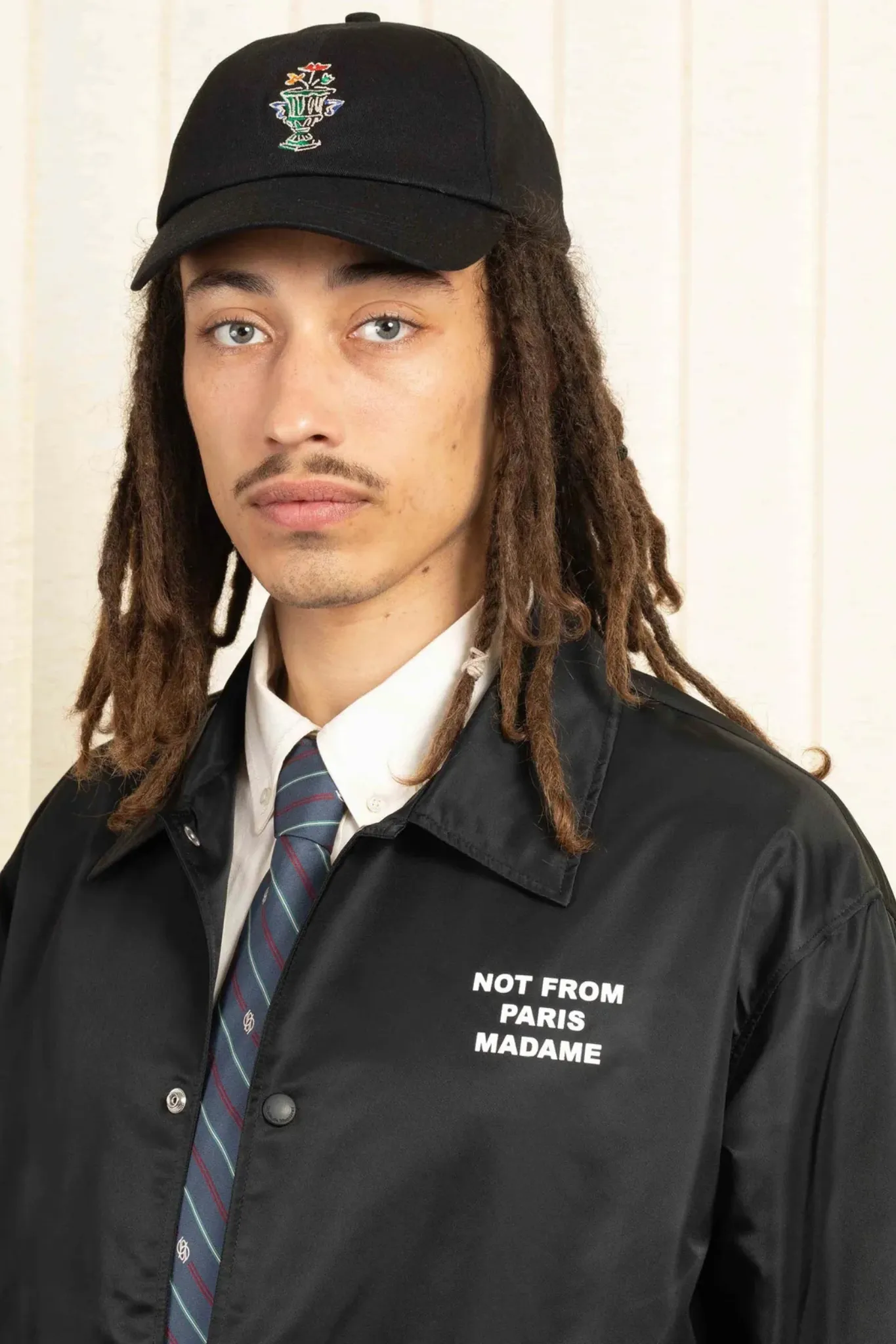LA VESTE SLOGAN - BLACK