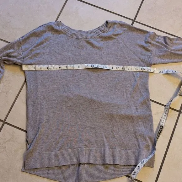 Lululemon Well Being Sweater Heathered Lavender Grey Perforated size 6