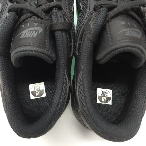 Nike Air Max SC CZ5358 Black Gym Tennis Shoe Sneaker New Size 6Y