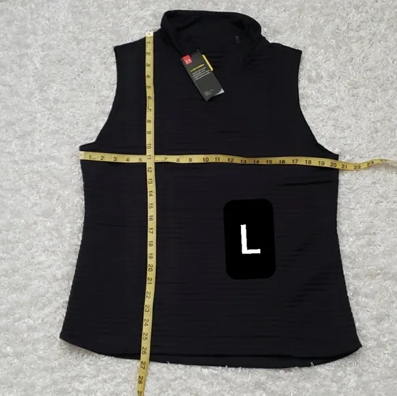 NWT Under Armour insulated and water repellent vest