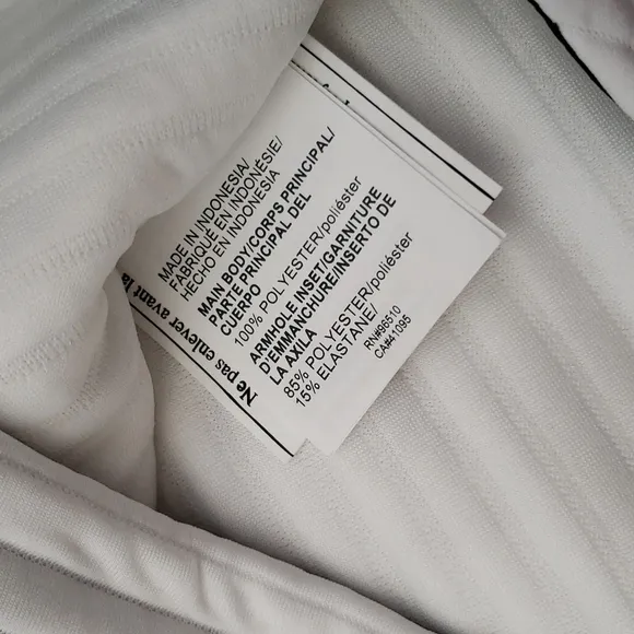 NWT Under Armour insulated and water repellent vest