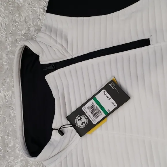 NWT Under Armour insulated and water repellent vest