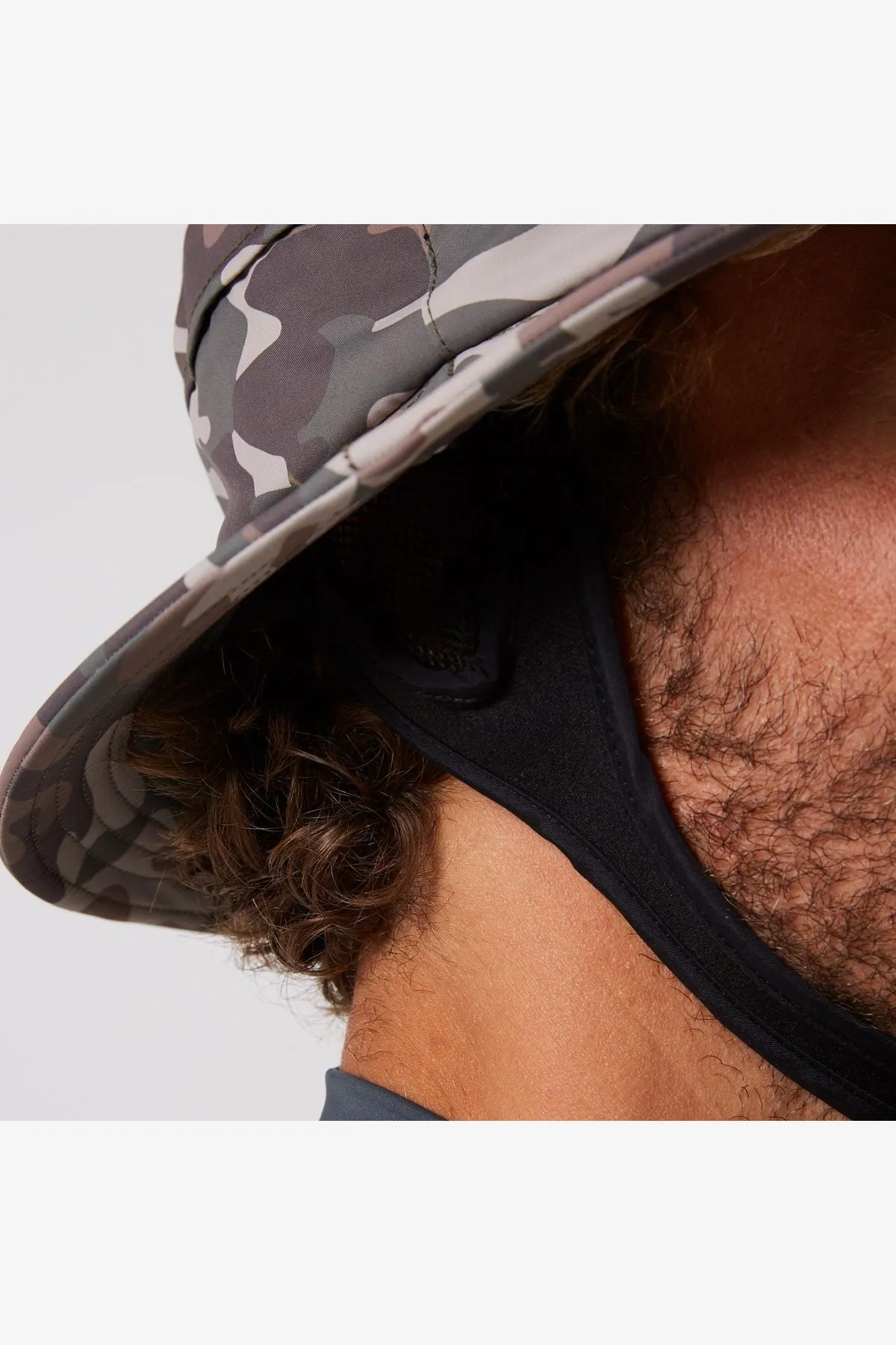 OCEAN & EARTH BINGIN LIGHTWEIGHT SOFT PEAK SURF HAT - CAMO