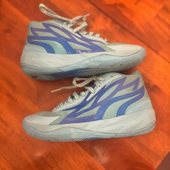 Size 4Y PUMA MB.02 x LaMelo Ball Mid Rookie Of The Year 2022