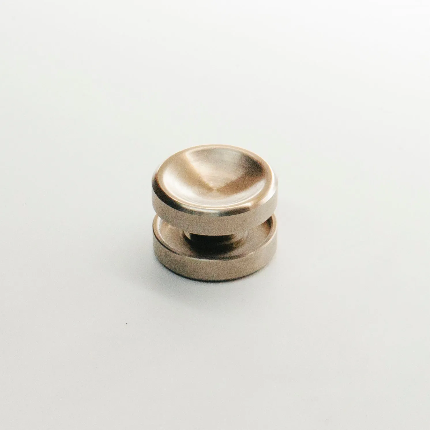 Torqbar® Deep Dish CP2 Titanium Button