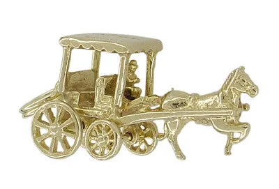 Vintage Bermuda Horse Drawn Carriage Movable Charm in 9 Karat Yellow Gold