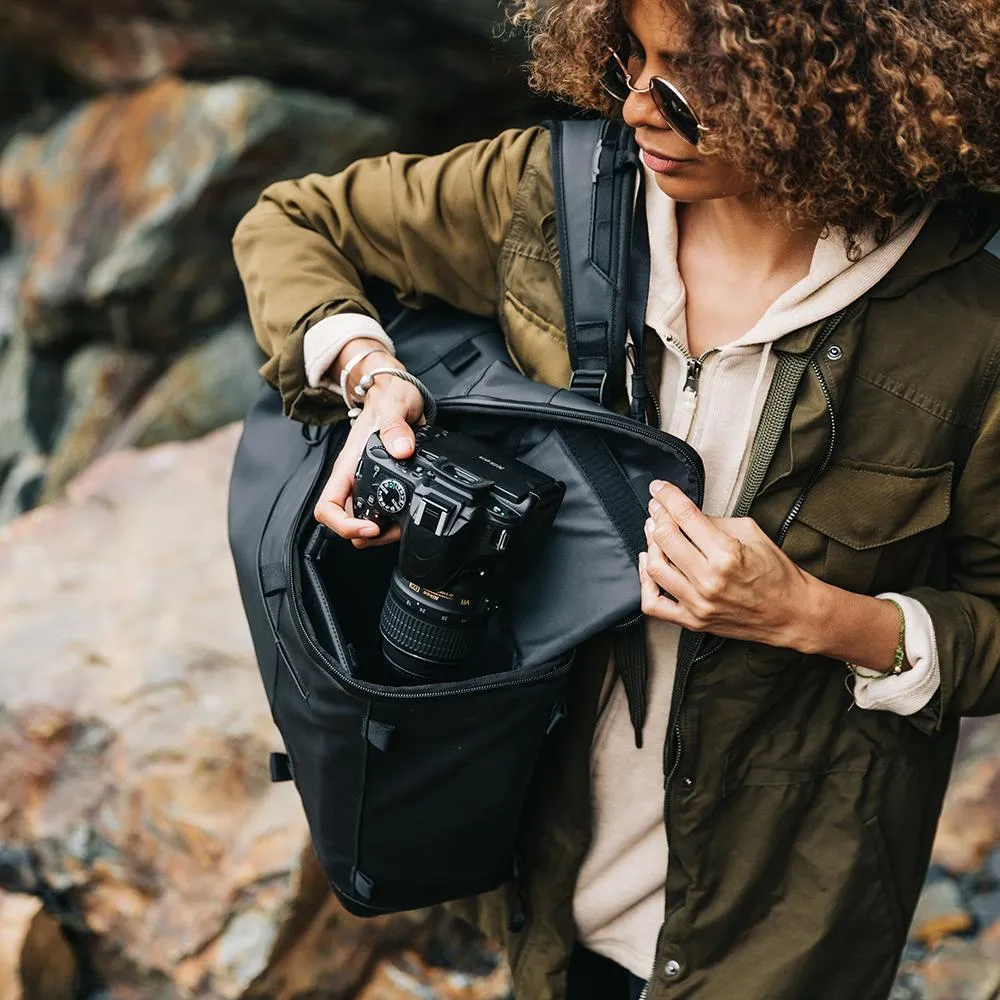 Wandrd Duo Daypack - 20L Dual Side Access Bag