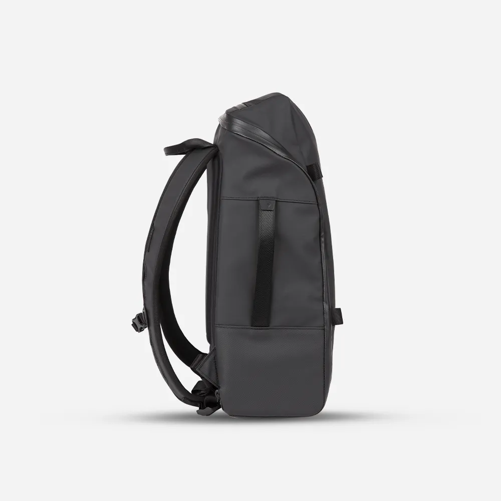 Wandrd Duo Daypack - 20L Dual Side Access Bag