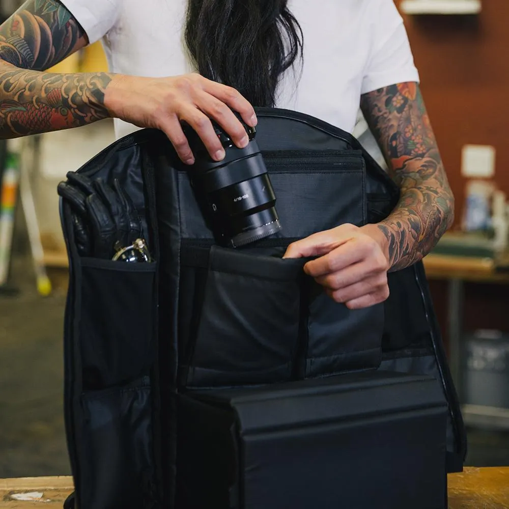 Wandrd Duo Daypack - 20L Dual Side Access Bag