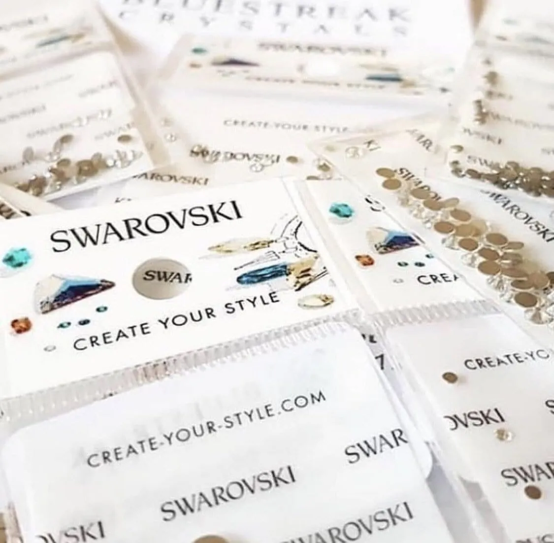 x5 Random 100pcs Swarovski Crystals Packs