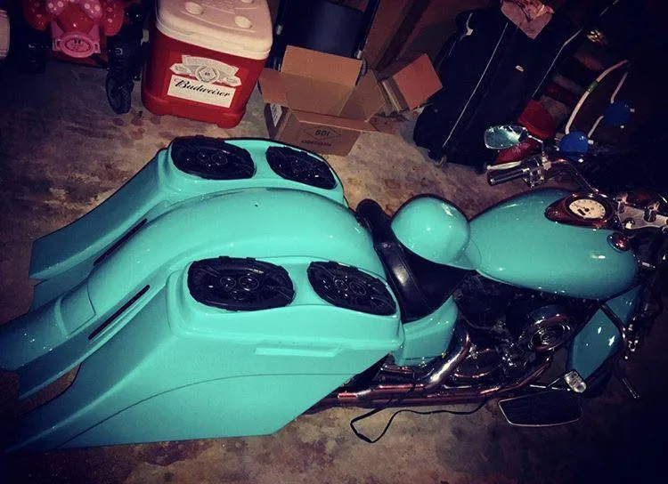 Yamaha Vstar 1100 6” Down &amp; Out Stretched bags