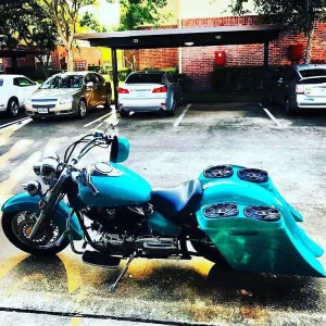 Yamaha Vstar 1100 6” Down &amp; Out Stretched bags